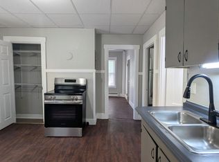 13-15-17 Neal St #13-1, Gardiner, ME 04345