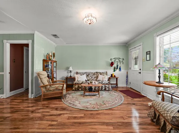 1169 S Burgess Dr, Baton Rouge, LA 70815