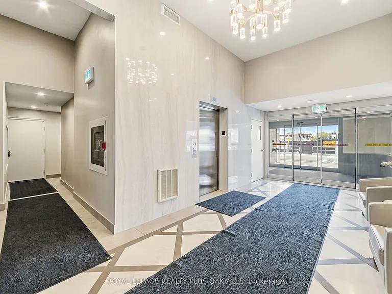 100 Bronte Rd #404 — Photo 5