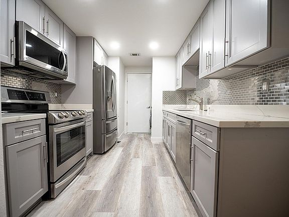 4th image of 1506 Trawler St