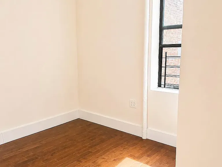 720 W 181st St #45 — Photo 5