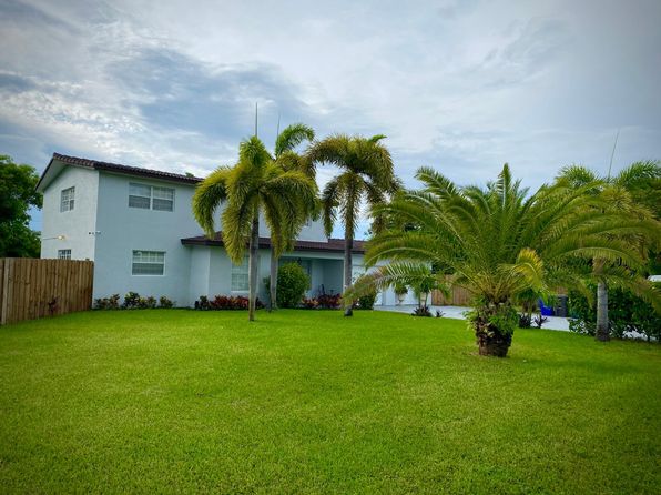 4297 NW 34th Ter