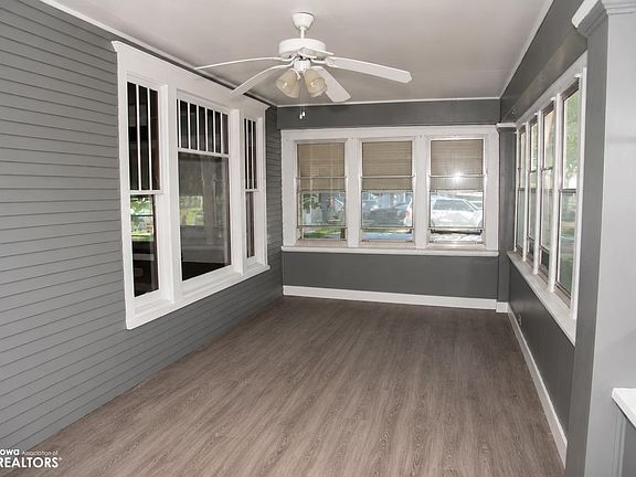 3rd image of 219 A Ave W