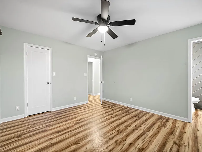 514 Gainey Dr — Photo 12