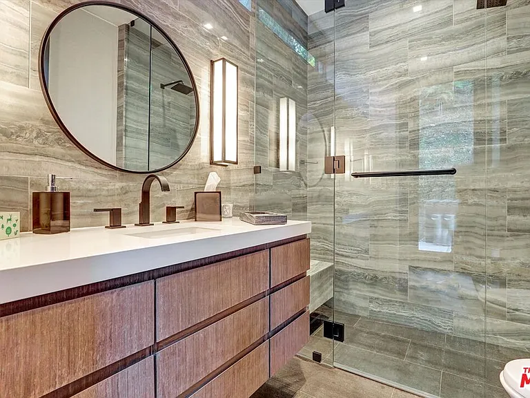1049 Loma Vista Dr — Photo 17