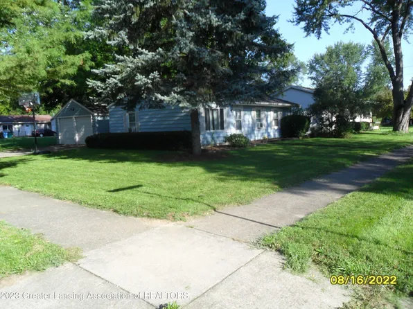 4712 Palmer St, Lansing, MI 48910