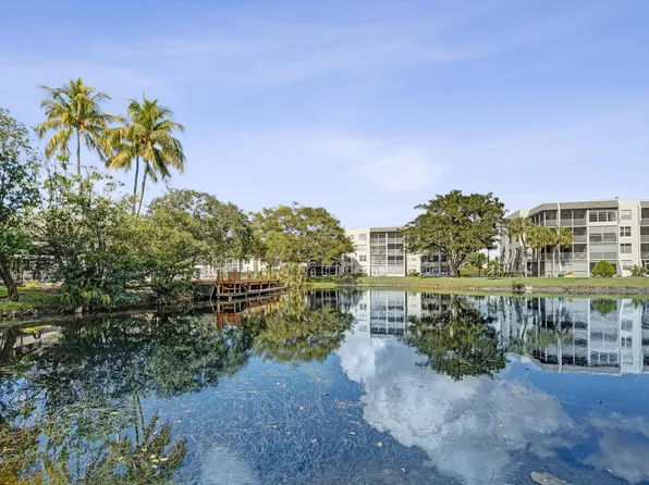 9235 Lagoon Place #308, Davie, FL 33324