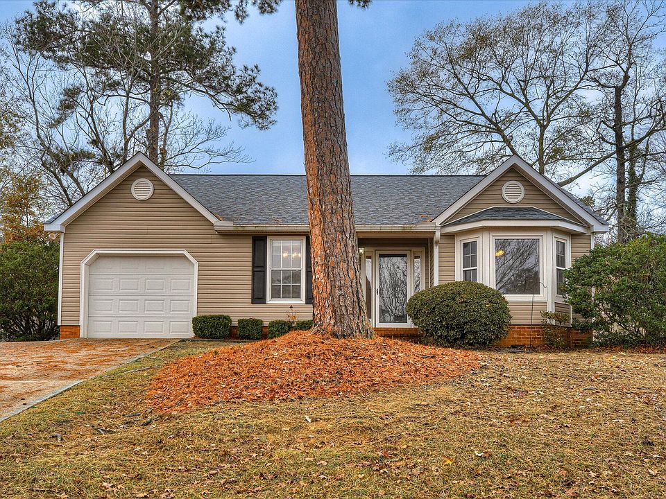 1st image of 135 Crawford Drive