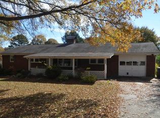 2620 Creekwood Dr, Winston Salem, NC 27103