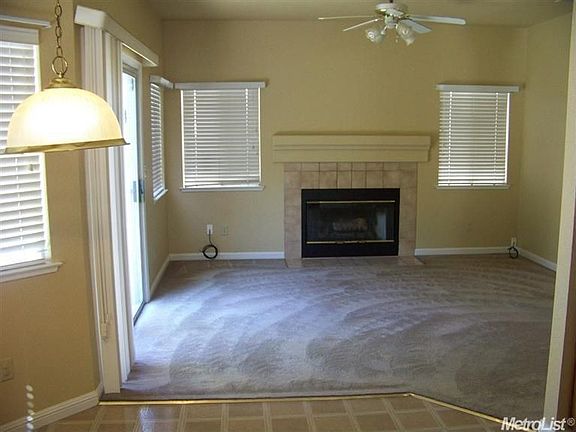 3rd image of 6011 Belfield Cir