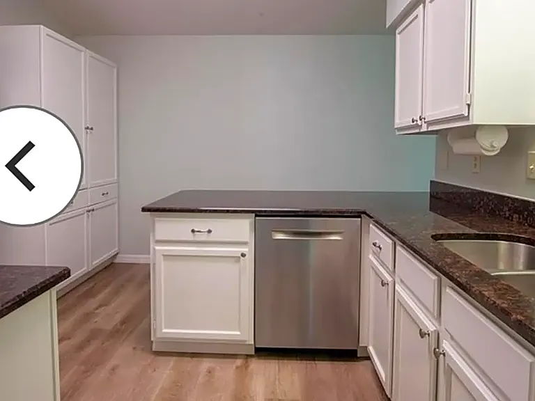2912 Carter Jones Rd — Photo 2