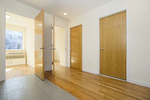 Rented by REAL New York | media 32