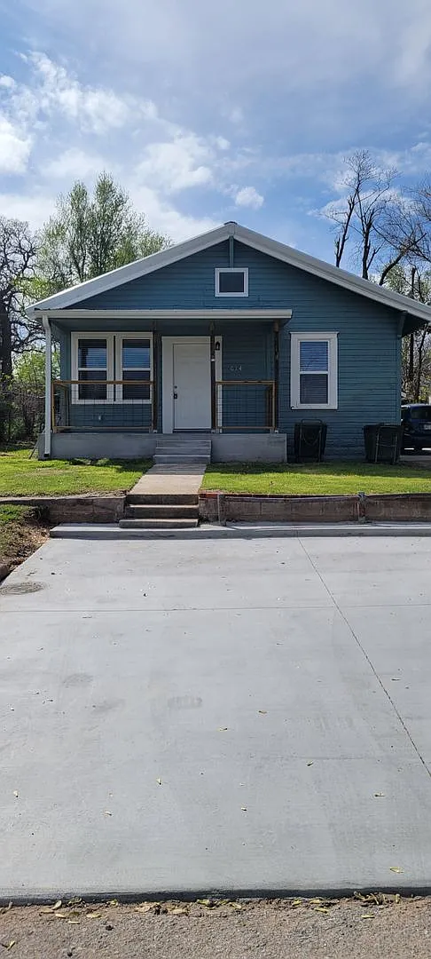 Complete remodel within last few years. — Photo 2