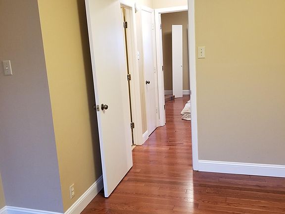 2nd image of 9109 Parktop Ln APT A