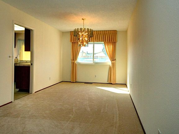 3rd image of 2653 Glen Cotswold Ct
