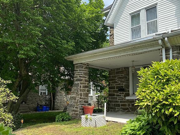 2nd image of 7311 Limekiln Pike