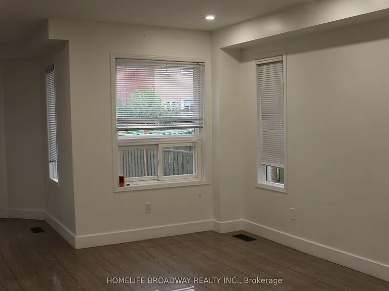 1240 Bantham St — Photo 5