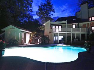 990 Riverside Trce, Sandy Springs, GA 30328