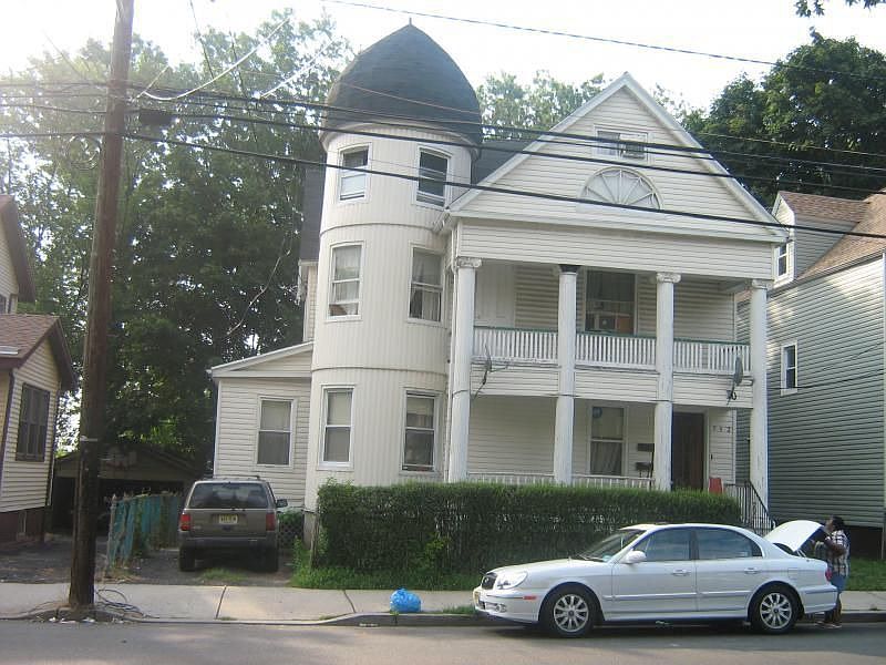 Building Photo 4