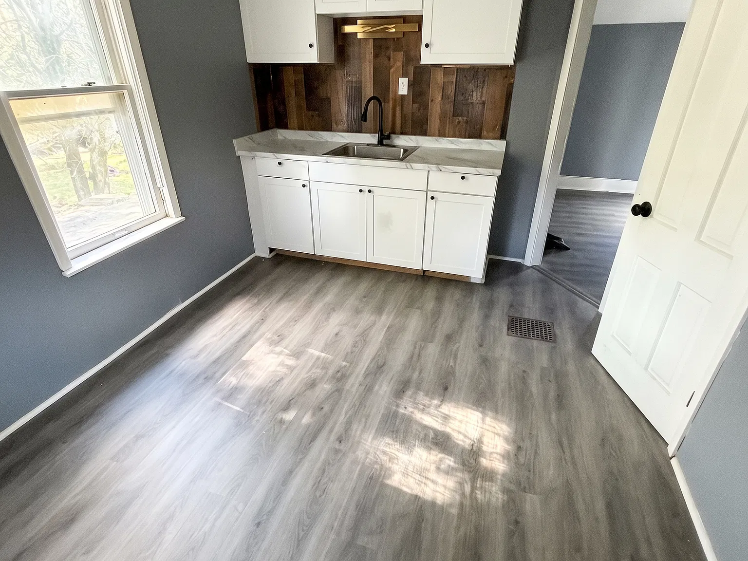 1 bed, 800 sqft, $750 — Photo 4