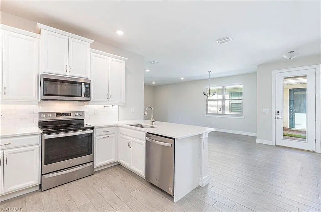 2 bed, 2.0 bath, 1496 sqft, $2,800 — Photo 4