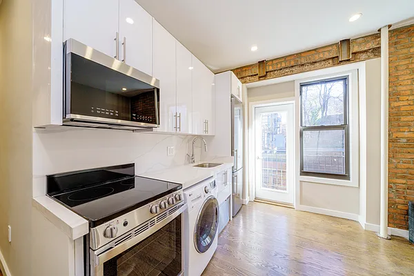 Rented by Douglas Elliman | media 18