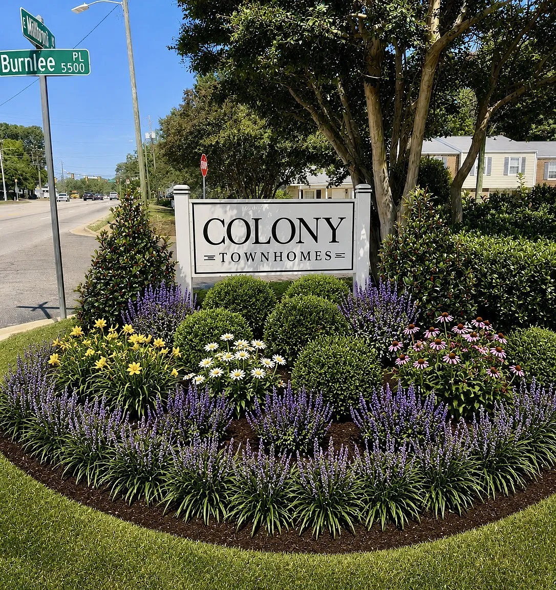 Colony Townhomes — Photo 2