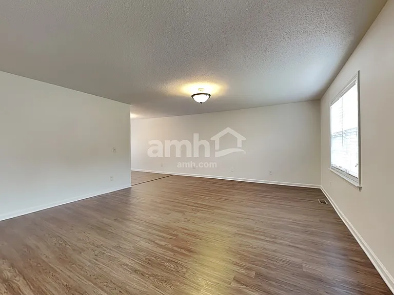 4602 Bottoms Rock Ln — Photo 6