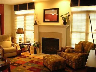 3rd image of 2304 Oakbrook Blvd