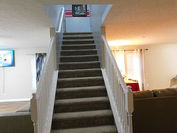 3rd image of 10882 Zimmerman Ln