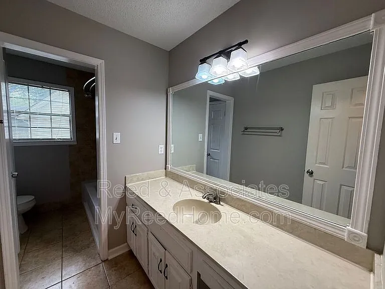 3040 Delvan Cv — Photo 15