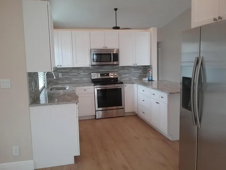 21071 Woodspring Ave — Photo 3