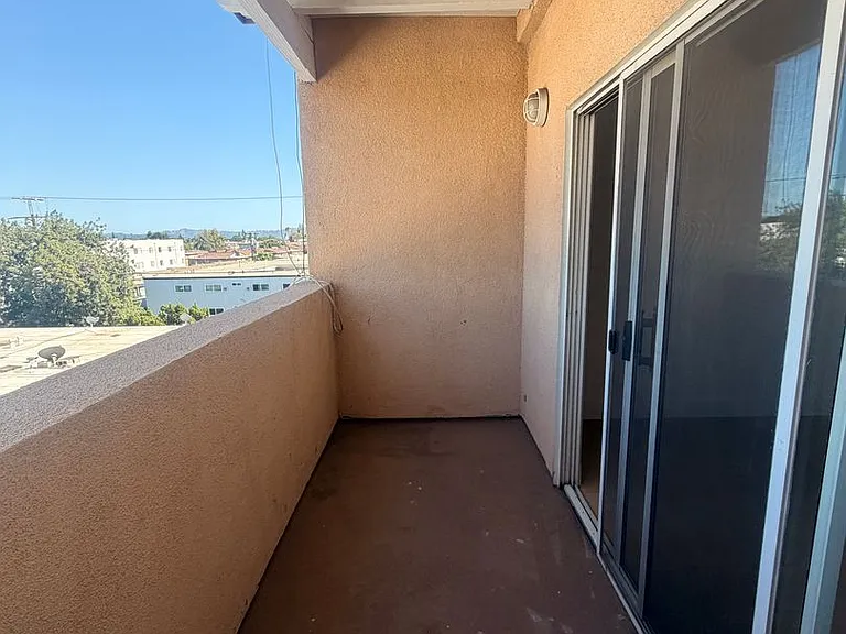 Yaya Valerio Apartments — Photo 30