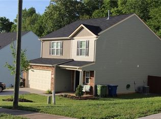 41 Ashton Bluff Cir, Mount Holly, NC 28120