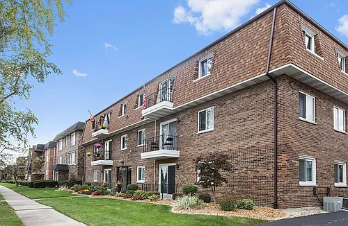 10720 Kilpatrick Ave #304 Photo 1