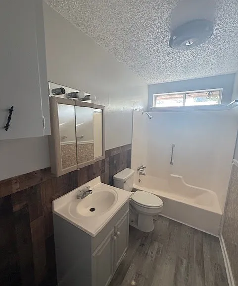 135 Fannin St — Photo 5