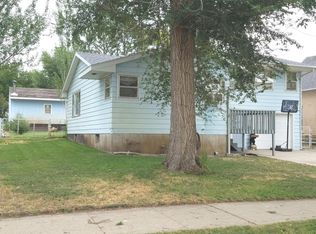 712 W Pleasant Dr, Pierre, SD 57501