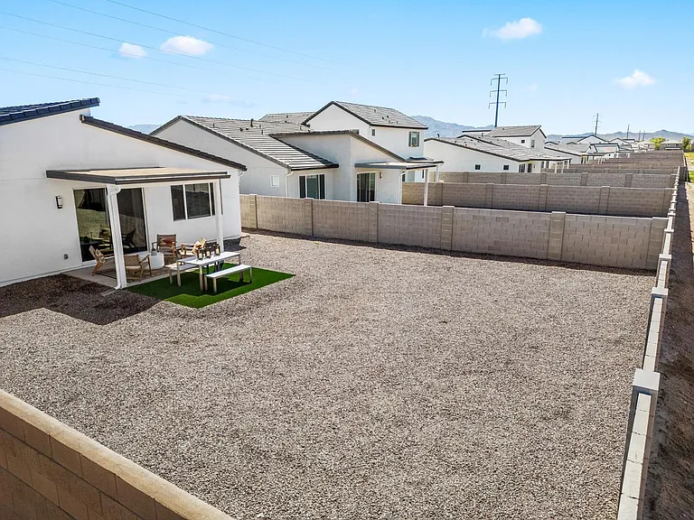 6112 S 47th Ln — Photo 13