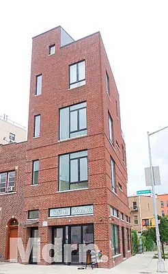 Rented by Mdrn Residential | media 50