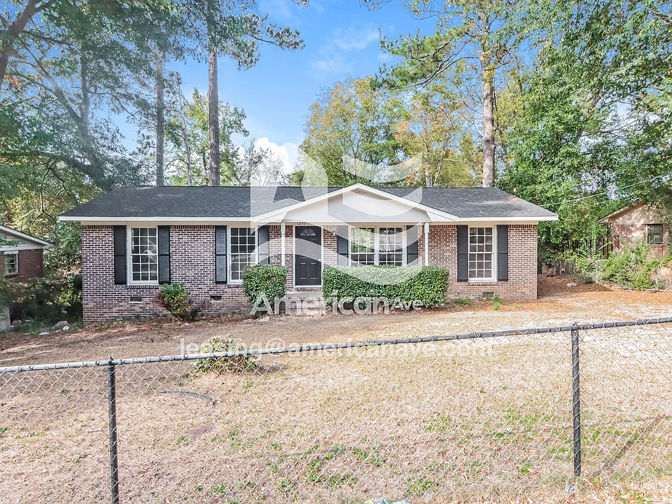 1251 Bismark Dr