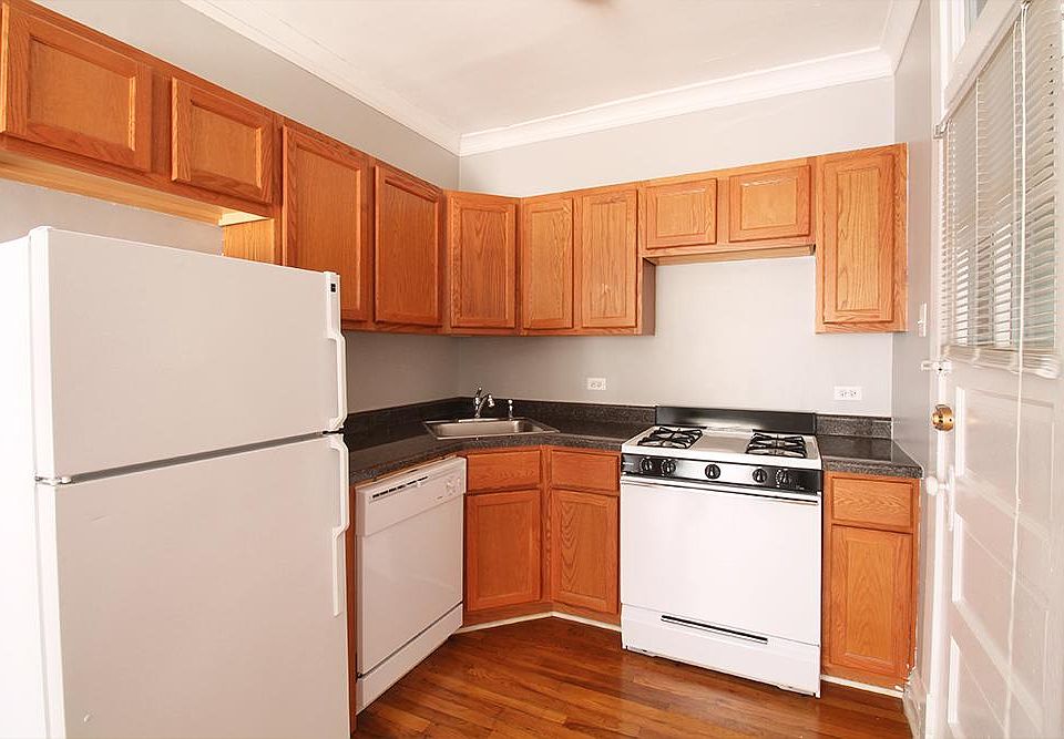 2nd image of 309 N Oak Park Ave APT 2A