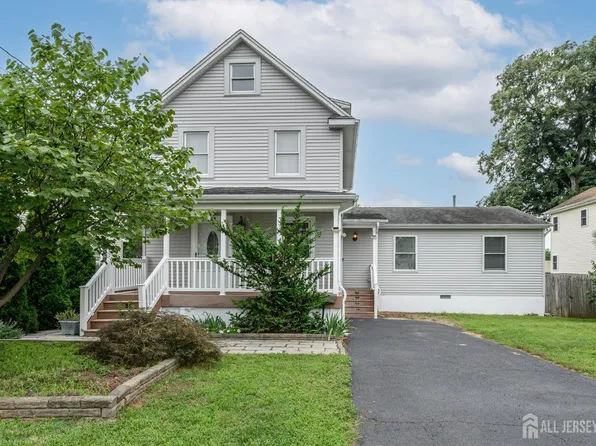 328 Runyon Ave, Middlesex, NJ 08846