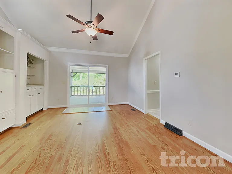 409 Wind Haven Ln — Photo 21