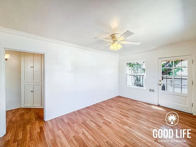 4453 48th St — Photo 5
