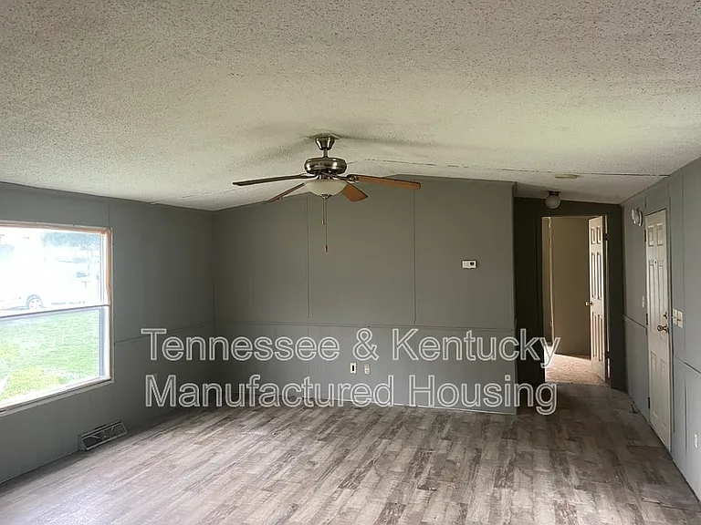 225 Hillsdale Estates Ln — Photo 5