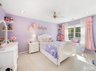 101 S Branch Dr, Whitehouse Station, NJ 08889