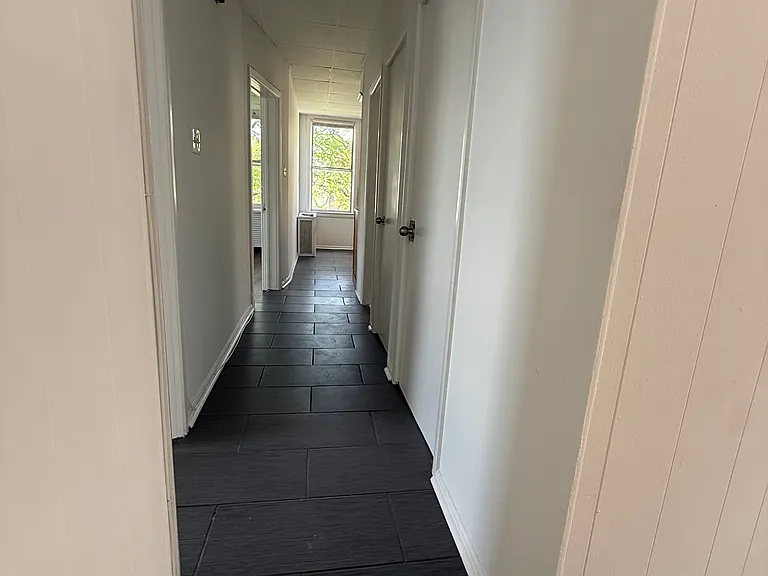 402 Armstrong Ave #2 — Photo 6