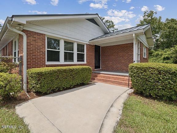 2nd image of 6526 HYDE GROVE Avenue