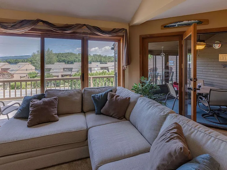 21 Woodbury Dr #27 — Photo 12