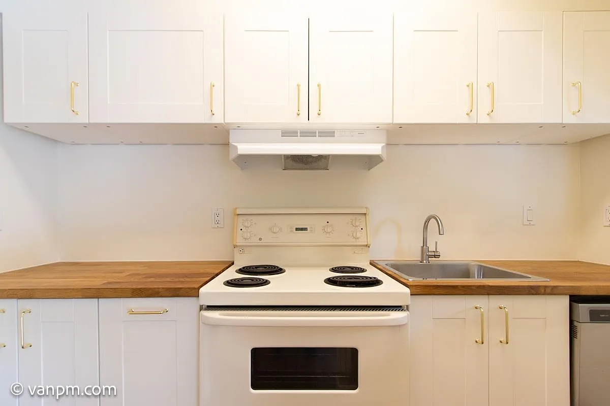 2 bed, 781 sqft, $2,700 — Photo 4